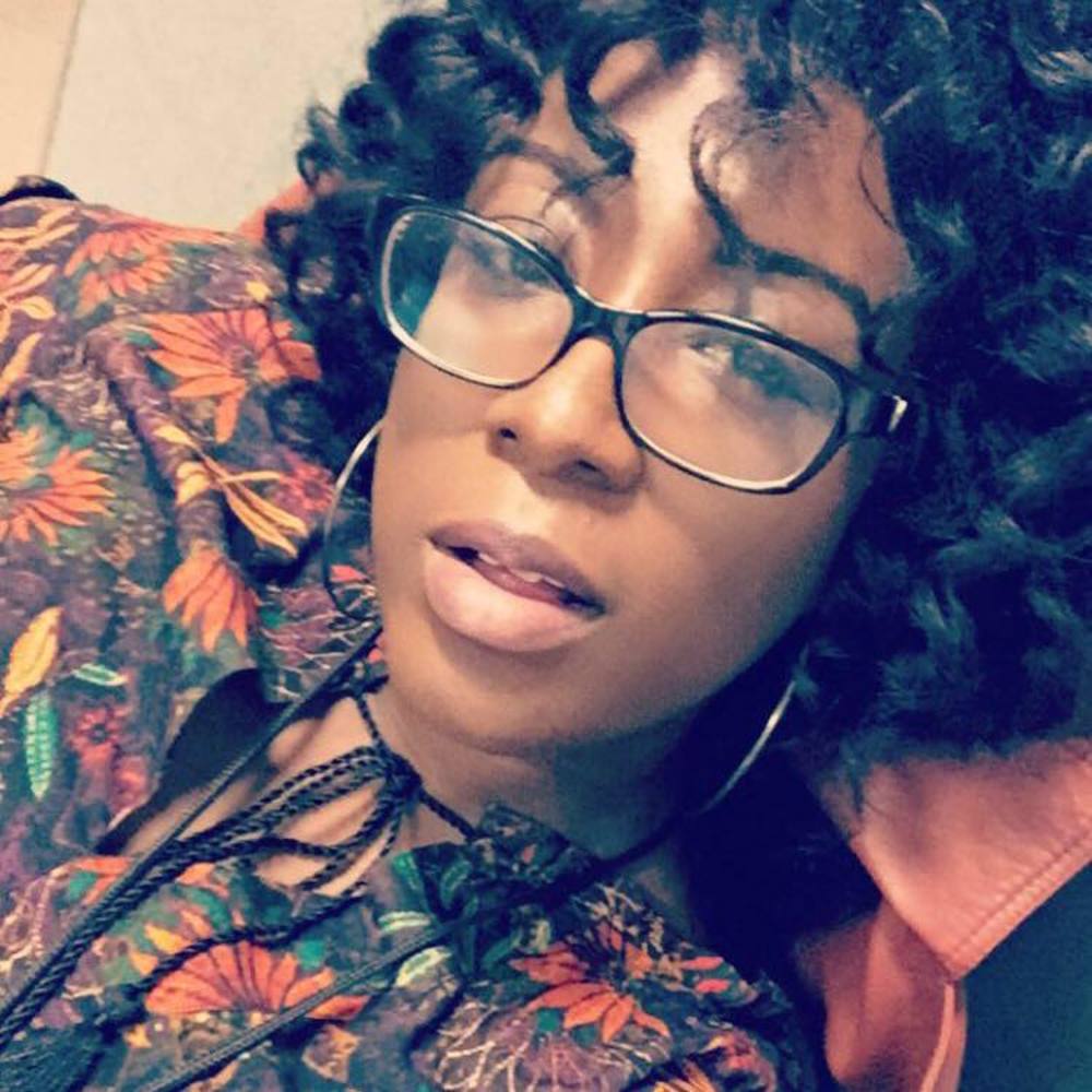 Meet your Posher, Dominique'